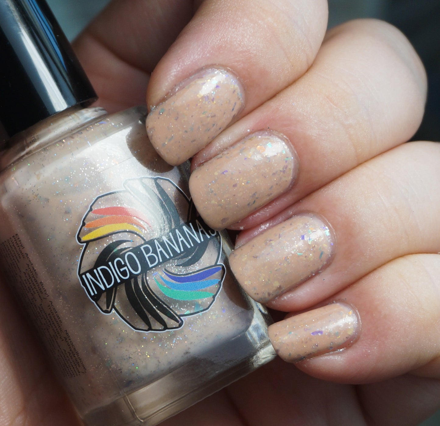 Carpet Diem - pale beige crelly with multicolor crystal flakies