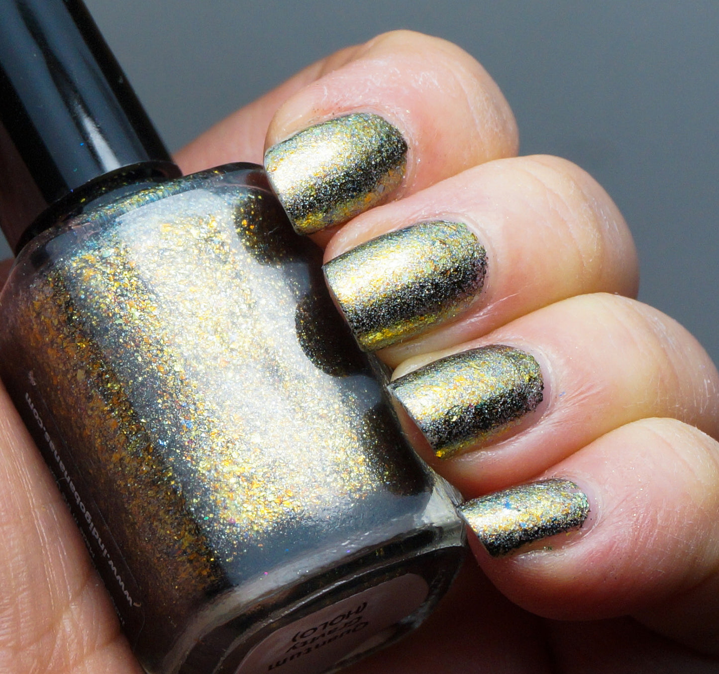 Quantum Gravity (HOLO) - gold chrome flakie linear holographic