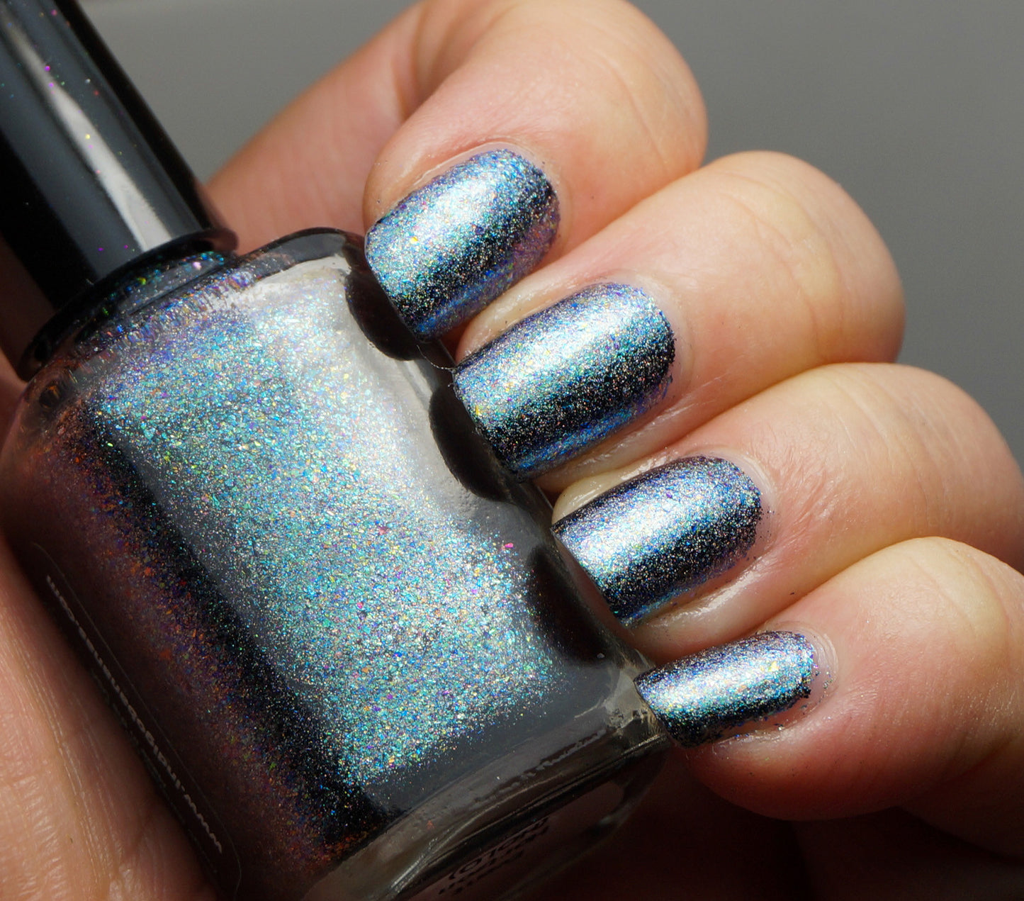 Event Horizon (HOLO) - teal/blue chrome flakie linear holographic