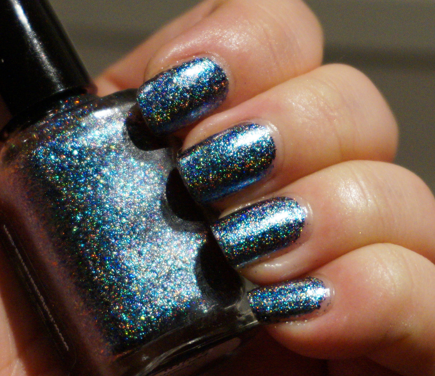 Event Horizon (HOLO) - teal/blue chrome flakie linear holographic