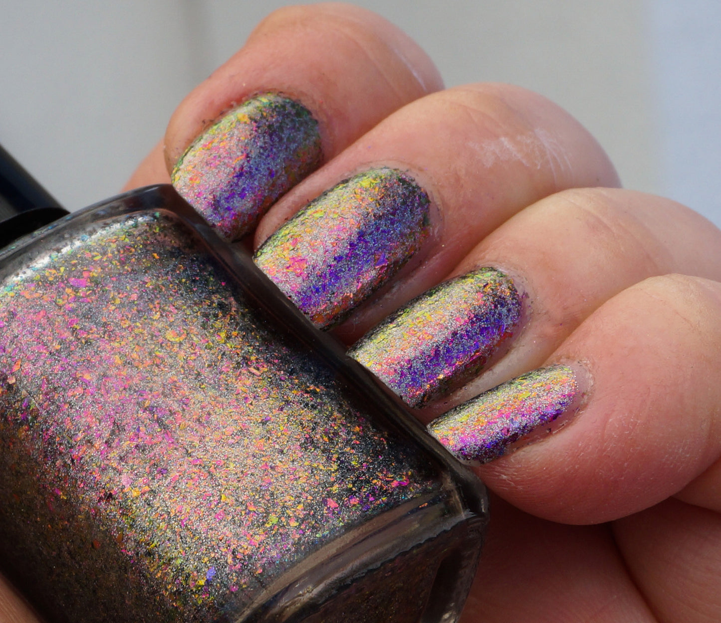 Fantastic Planet (HOLO) - magenta/red/gold mega chrome flakie