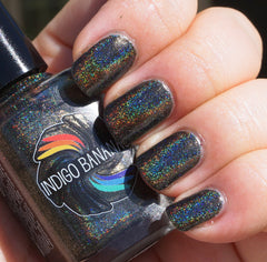 Olive Time & Space - olive / dark green linear holographic