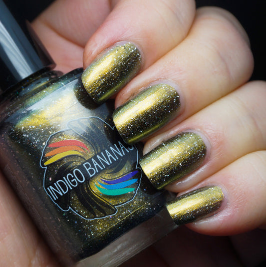 Center of the Maze - gold multichrome linear holographic w/ flakies